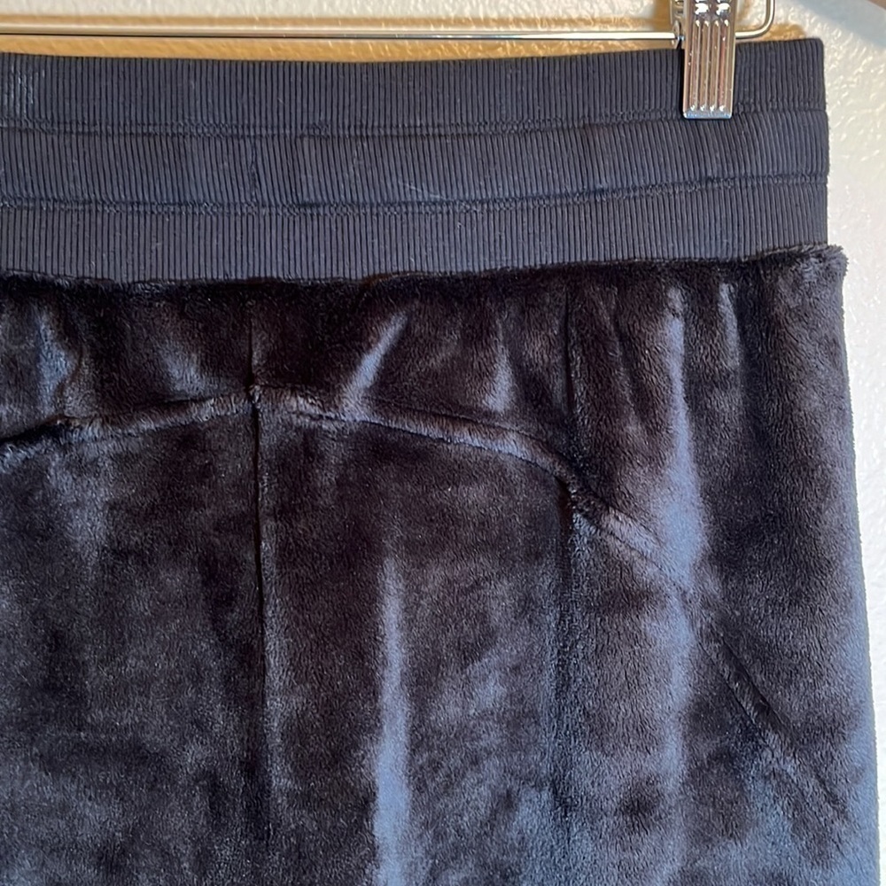 ATHLETA Double Cozy Karma Black Loungewear Jogger Sweatpants - Picture 9 of 15